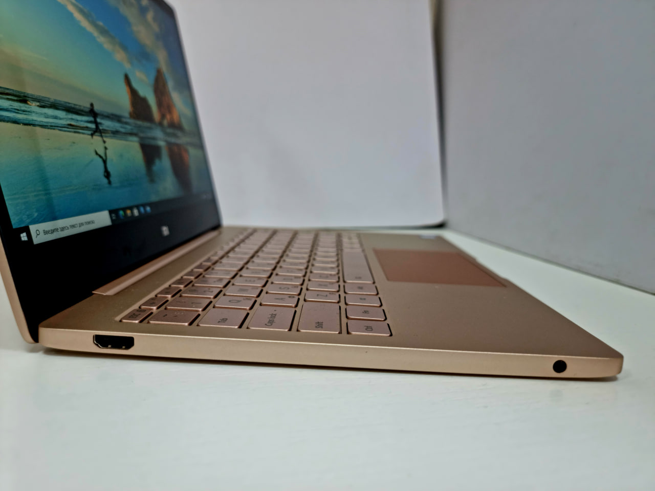 Xiaomi Mi Notebook Air 12 (intel m3-7Y30/4Гб/250Гб/Intel(R) Graphics 615), Золотой - БУ